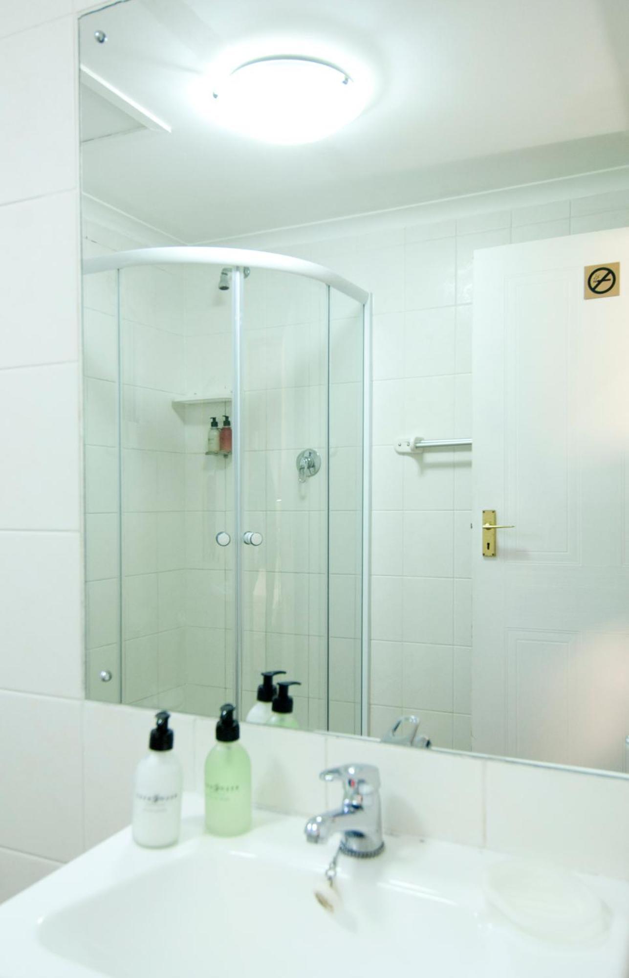 Overmeer Guest House Knysna Bagian luar foto